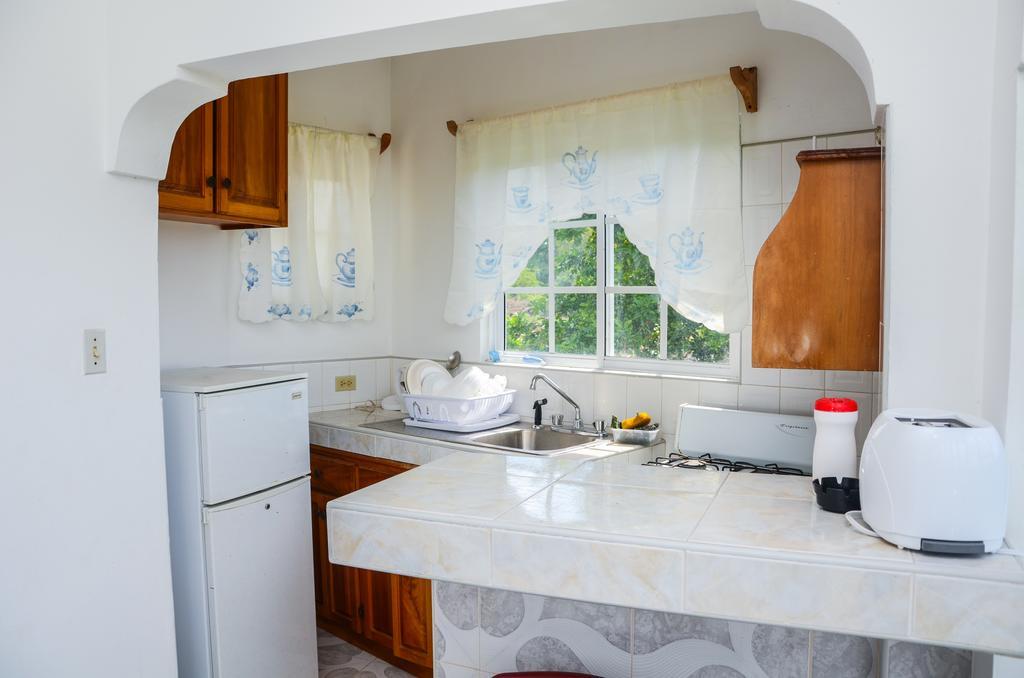Vanvilla Guest House Νεγκρίλ Δωμάτιο φωτογραφία