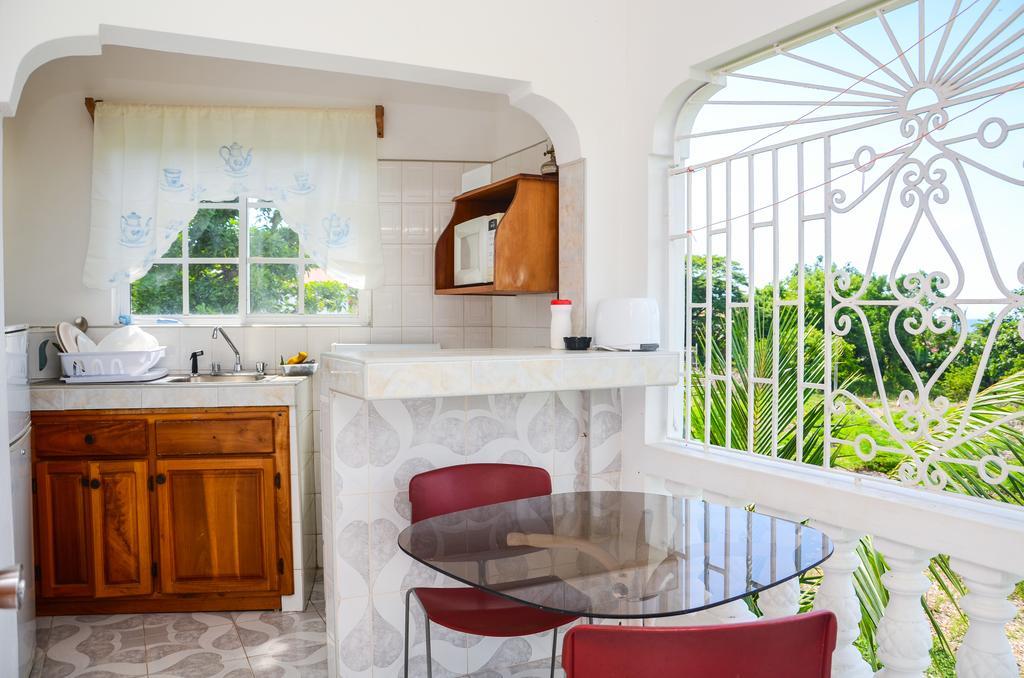 Vanvilla Guest House Νεγκρίλ Δωμάτιο φωτογραφία