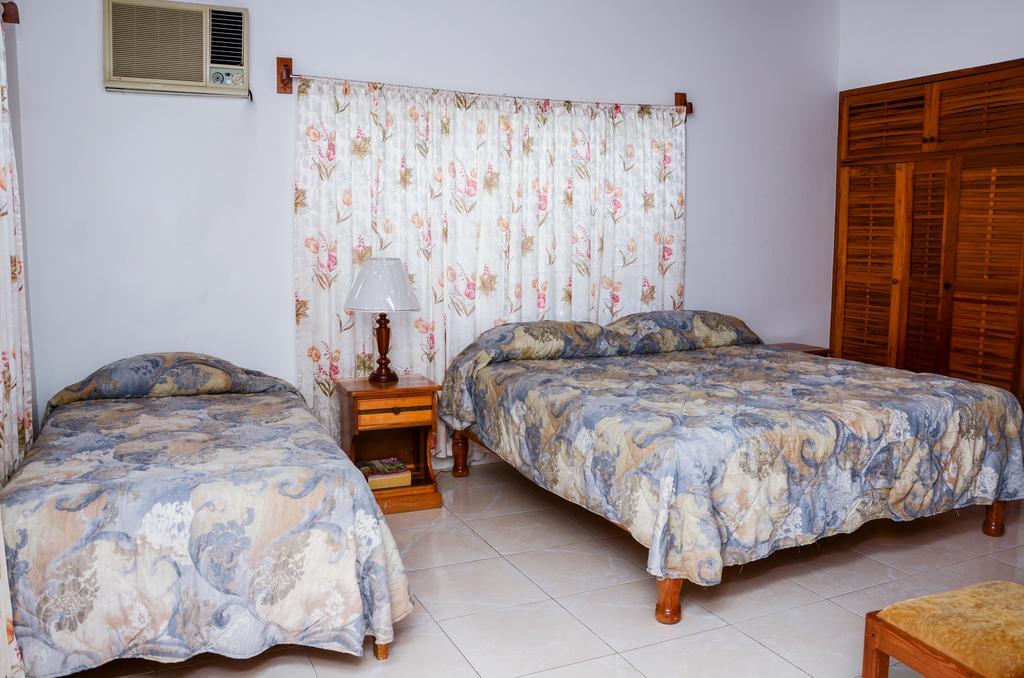Vanvilla Guest House Νεγκρίλ Δωμάτιο φωτογραφία